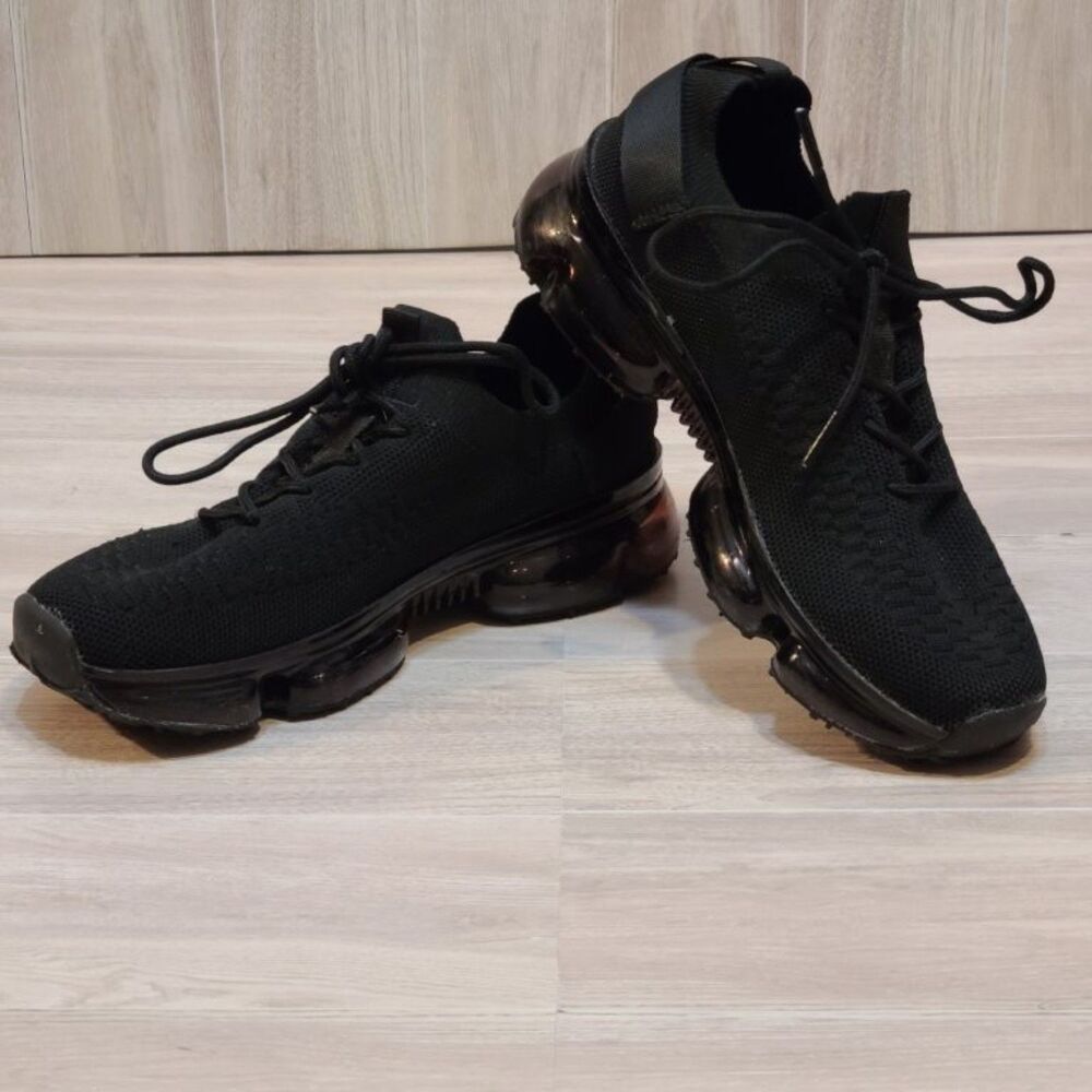 Link Kids Youth Size 2 Black Mesh Athletic Running Shoes Sneakers Lace Up Light